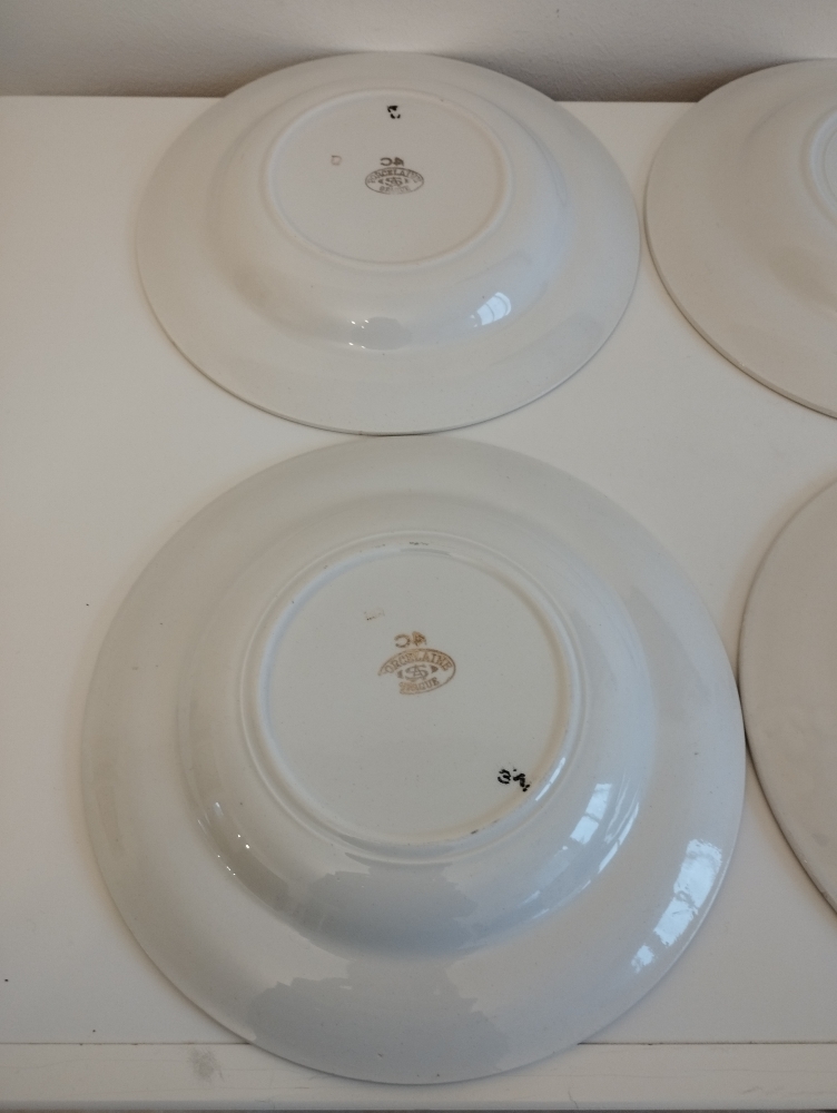 Lot Assiettes Creuses En Porcelaine Opaque Saint Amand