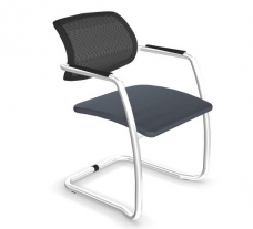 Gama - Siège de réunion et de conférence  - Piètement luge H Chrome - Dossier PM1 Noir - Assise Xtremeplus Y58 gris