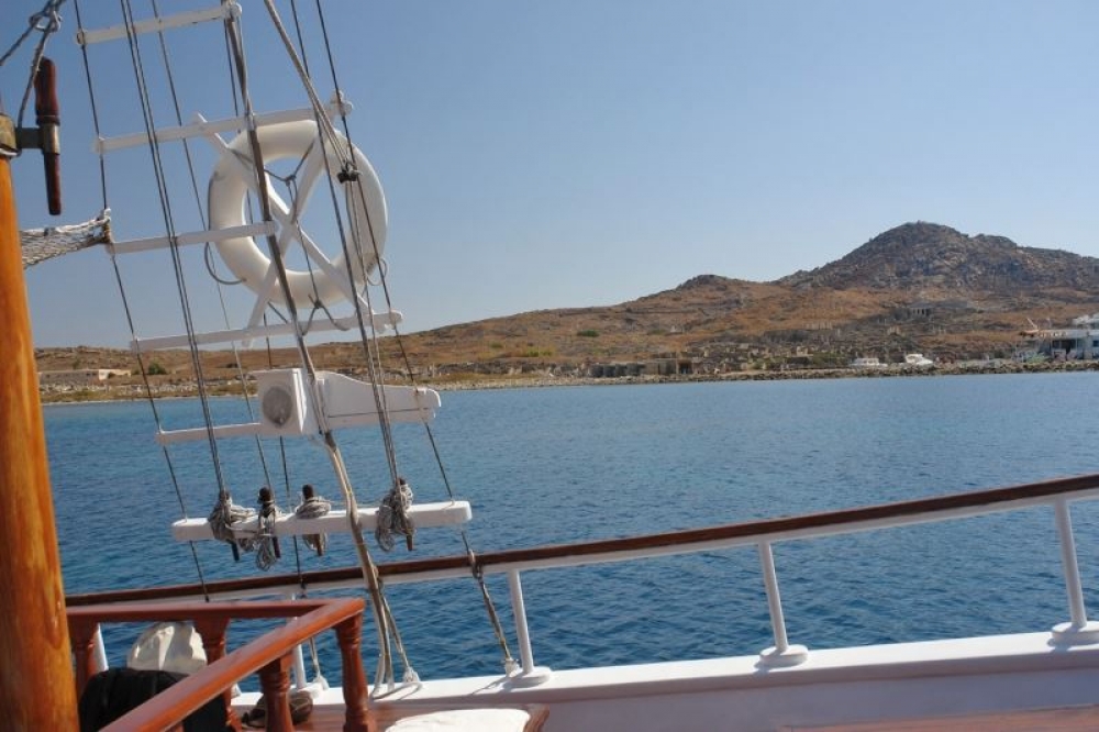 Cyclades Charter Sailing Experience