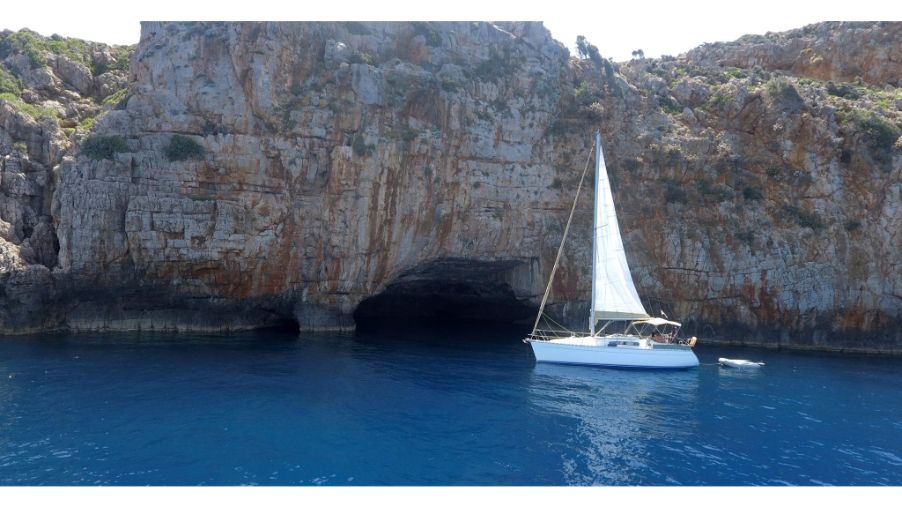 Chania Boat Trip: Full-Day Private Boat trip from Chania