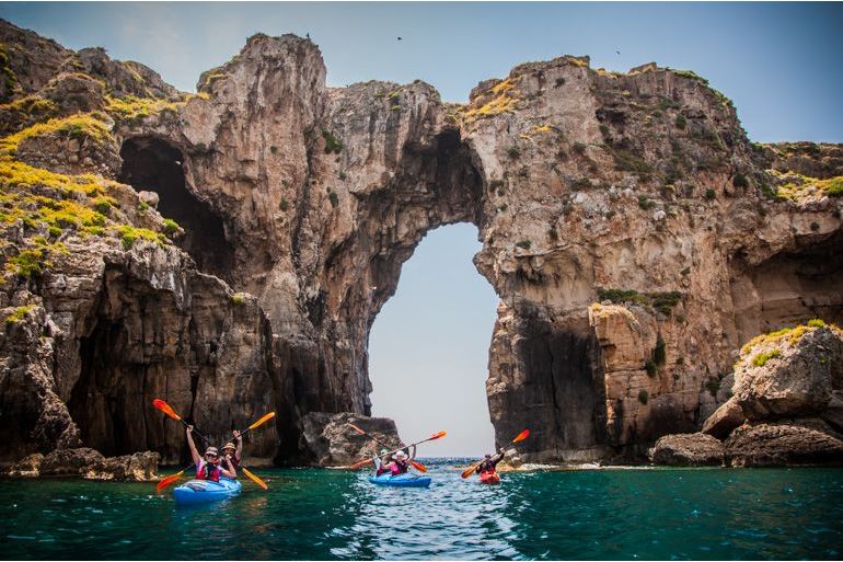 Pylos Kayaking: Half-day Navarino Bay Kayaking Tour near Kalamata