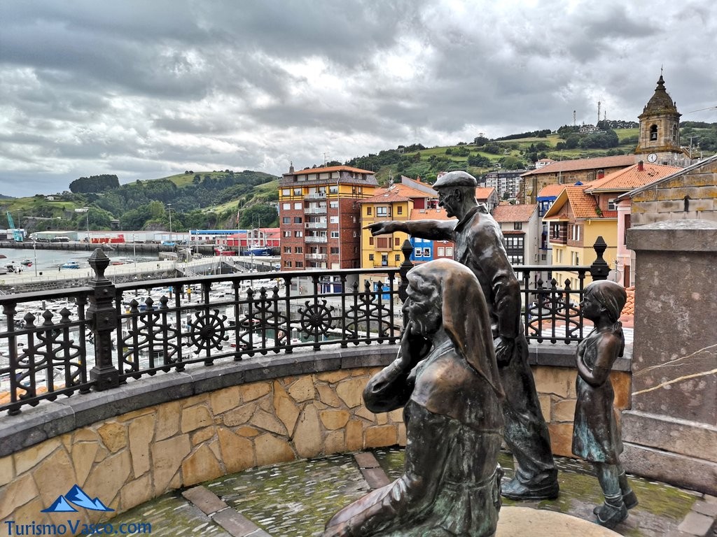 Splendor of the Biscay Coast  \"Tradition and Basque legends, paradises of the sea\"