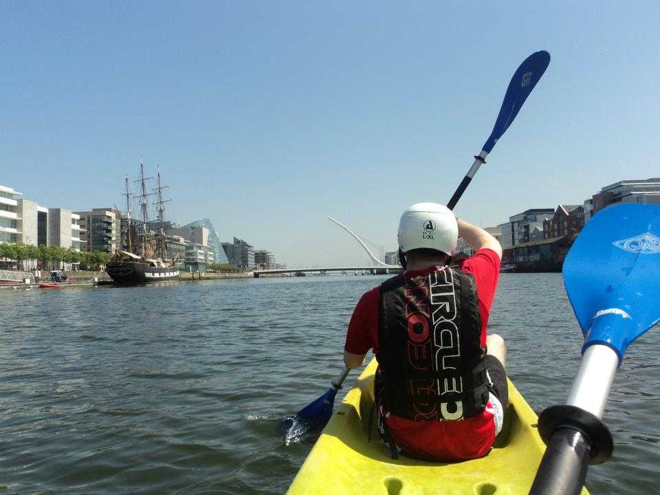 Dublin Kayaking: 2-Hour Dublin City River Liffey Kayaking Tour 