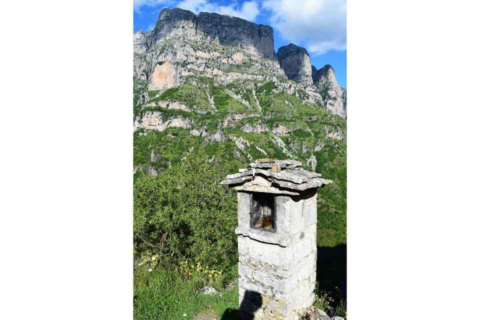 Vikos Gorge Hiking: Full-day Vikos Gorge Guided Hiking Tour 