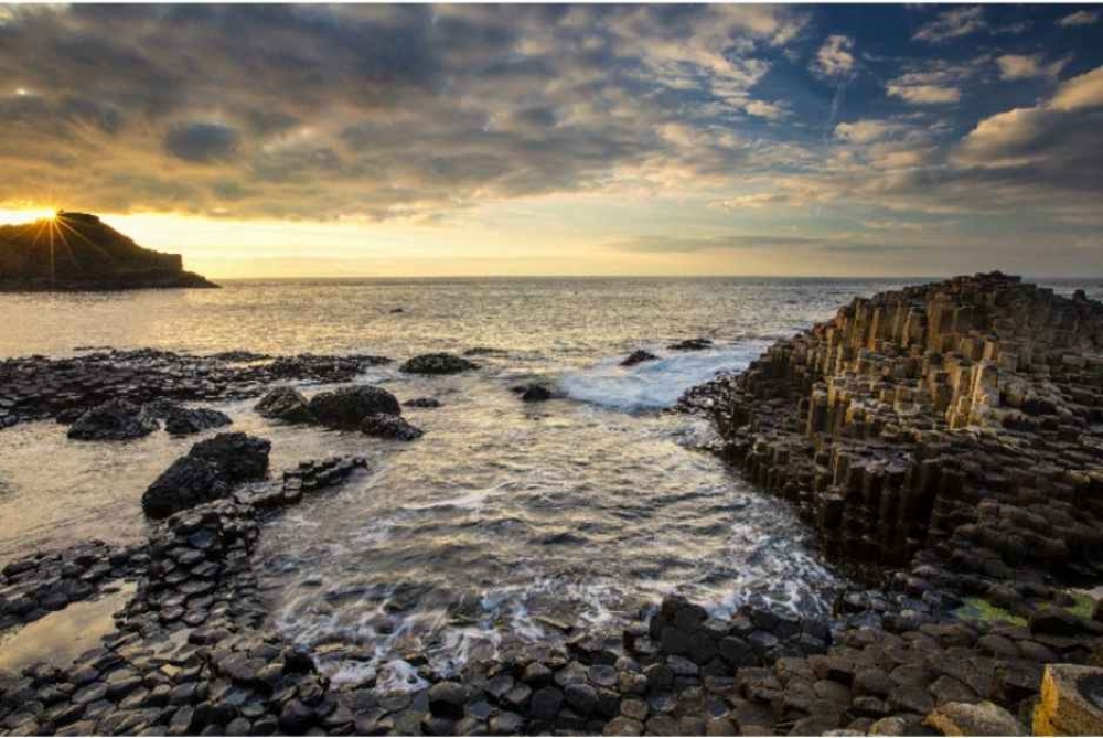 From Belfast Giants Causeway & CarrickARede Rope Bridge FullDay Tour