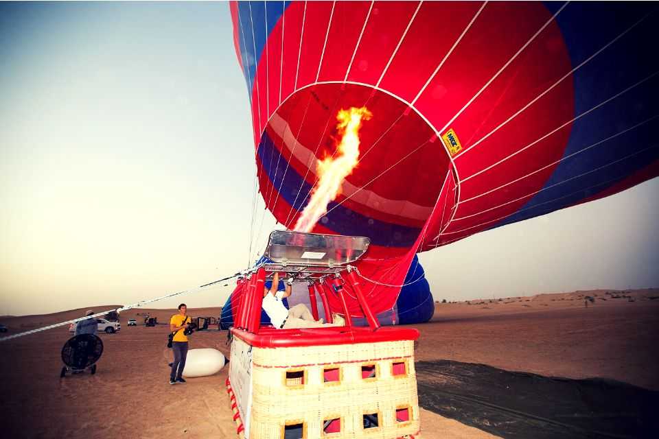 Dubai Balloon Adventure: 6-hour Dubai Hot Air Balloon Ride with Breakfast & Quad Safari