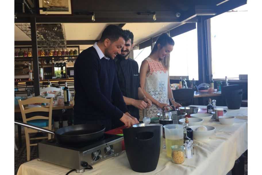 Santorini Cooking Class with an Expert Chef & Lunch