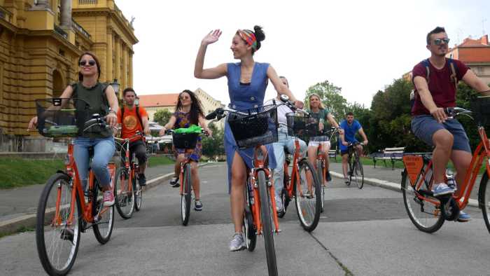 Zagreb Bike Tour: 3-hour Zagreb Highlights by Bike