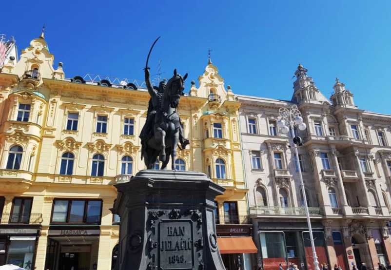 Zagreb Walking Tour: 2.5-hour Zagreb Small Group Walking Tour