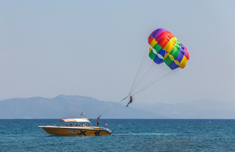 Kos Parasailing: 30-minutes Parasailing Experience in Kos Island 