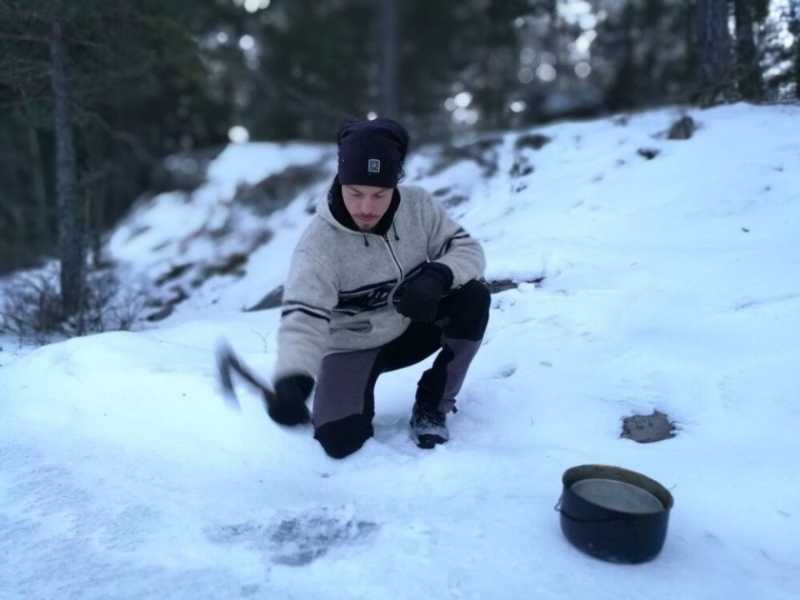 Stockholm Snowshoeing: 6-hour Snowshoeing Adventure Near Stockholm