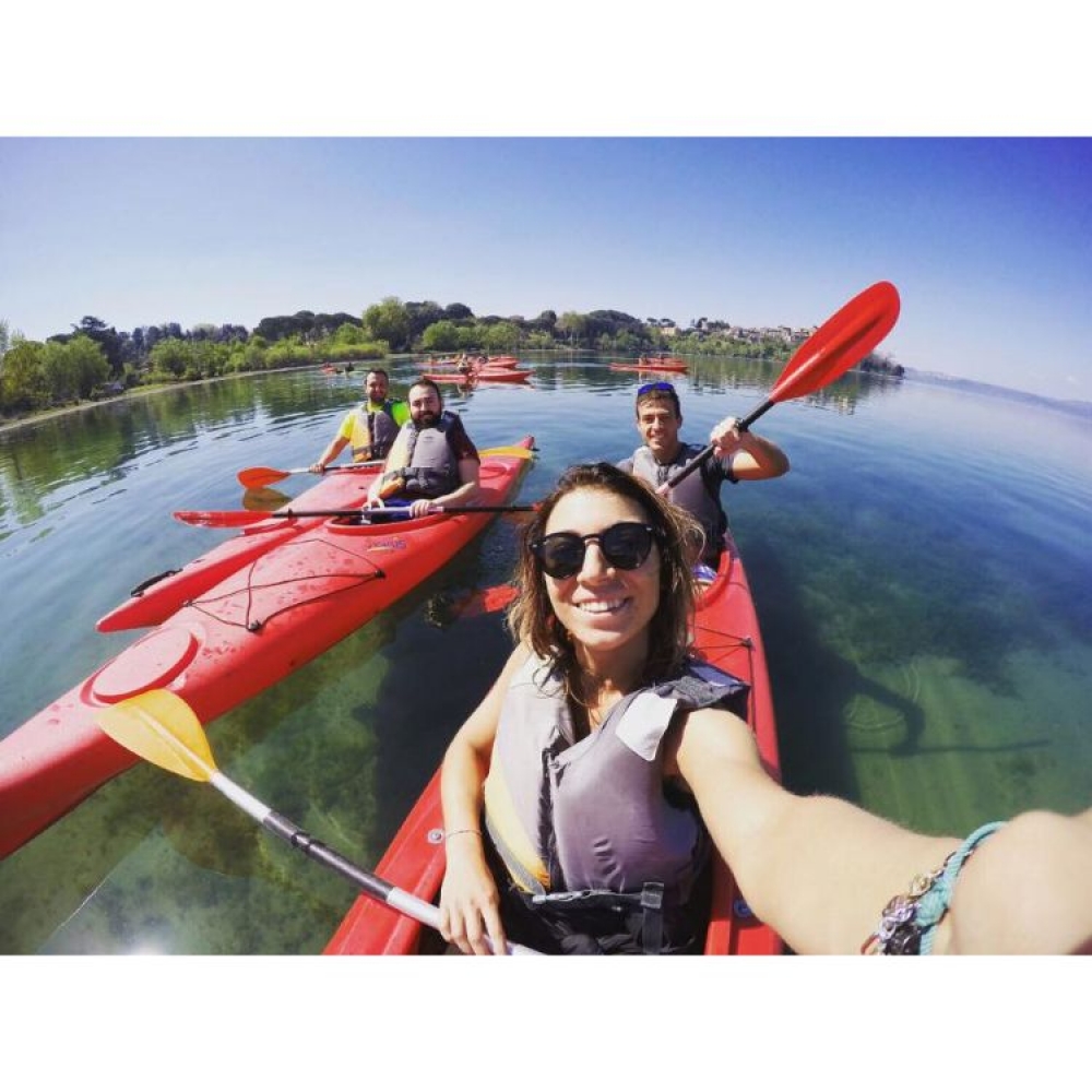 Rome Lake Albano Kayaking Tour & Wine tasting Experience