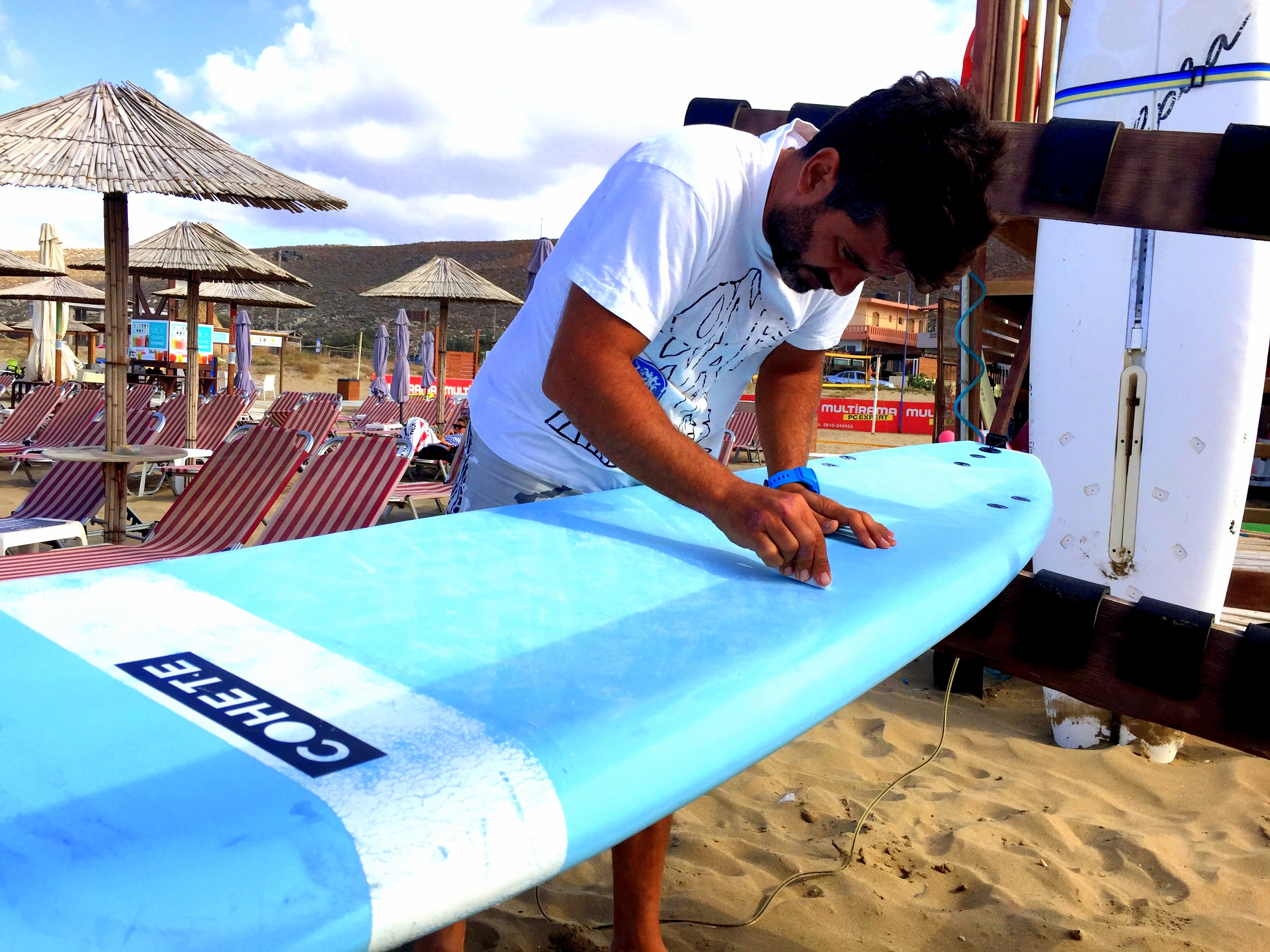 Have you ever imagine surfing in Crete ...