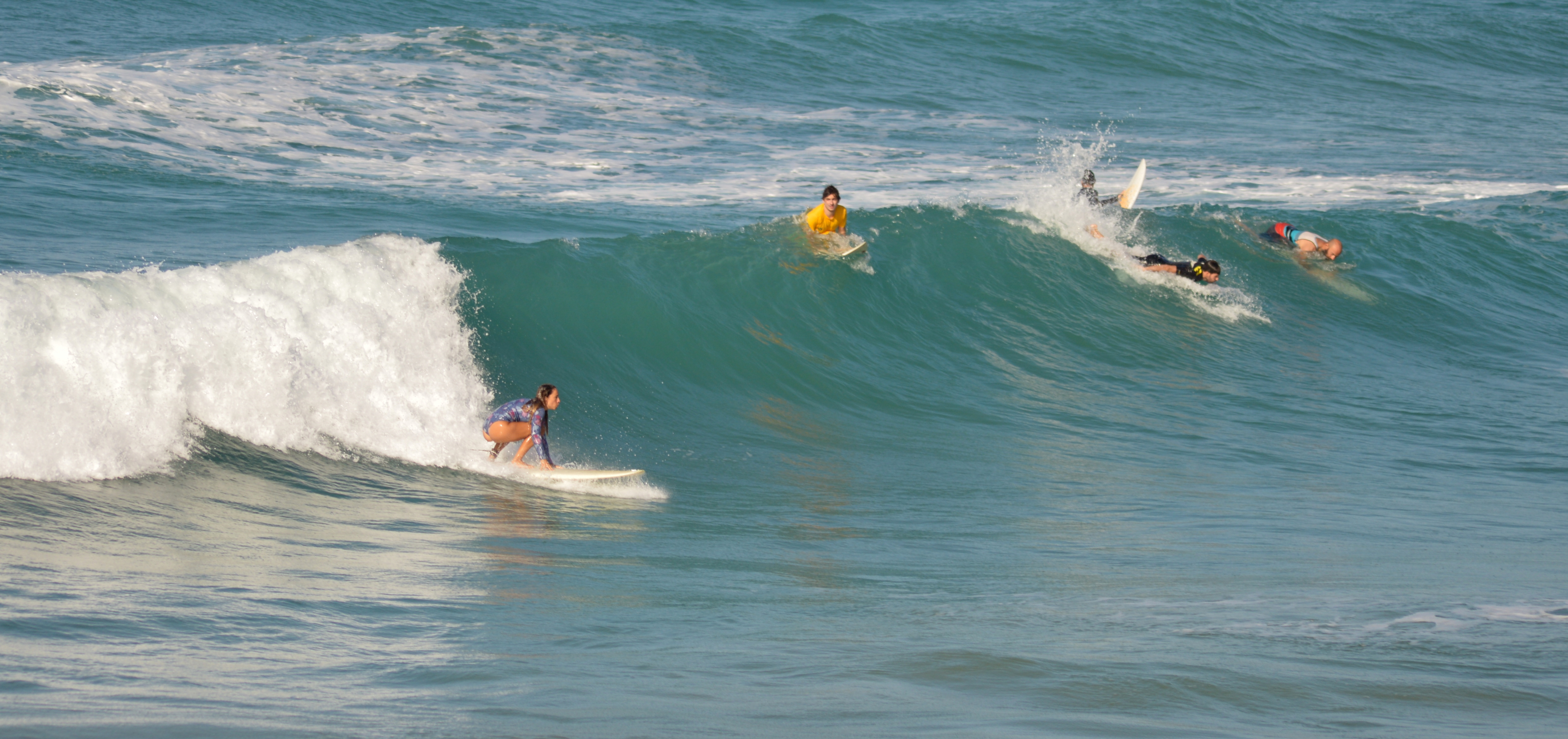 Have you ever imagine surfing in Crete ...