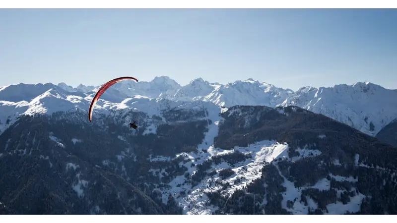 Helicopter Paragliding Flight over Verbier Summits for Experienced Pilots