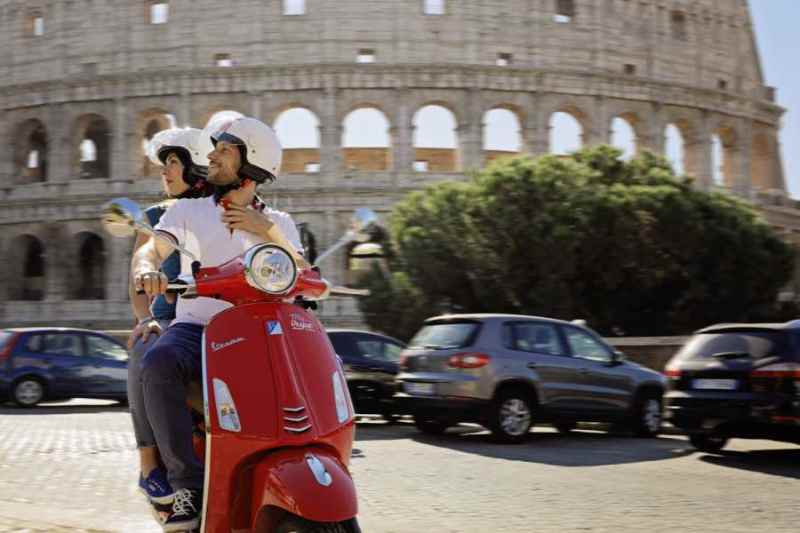 Rome Vespa Tour: 3-hour Self-Driven Sightseeing Tour by Vespa