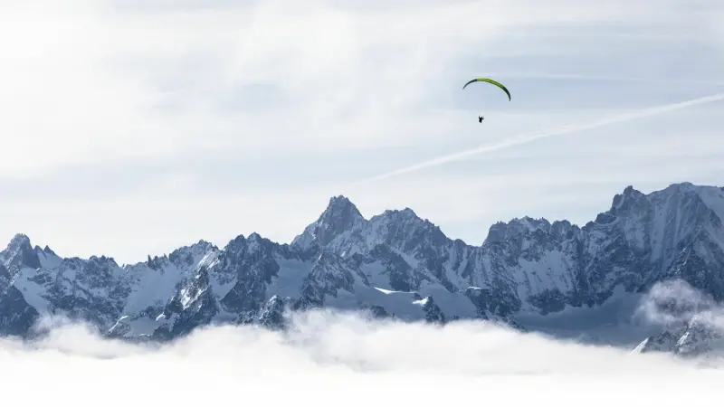 Helicopter Paragliding Flight over Verbier Summits for Experienced Pilots