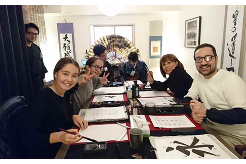 Tokyo Calligraphy Class: 90-minute Japanese Calligraphy Class in Tokyo