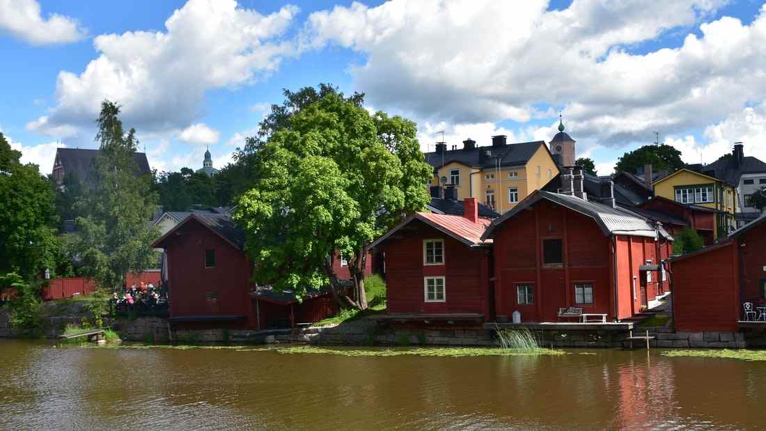 Porvoo Day Trip: Full-day Guided Porvoo Tour from Helsinki with Boat trip & Lunch