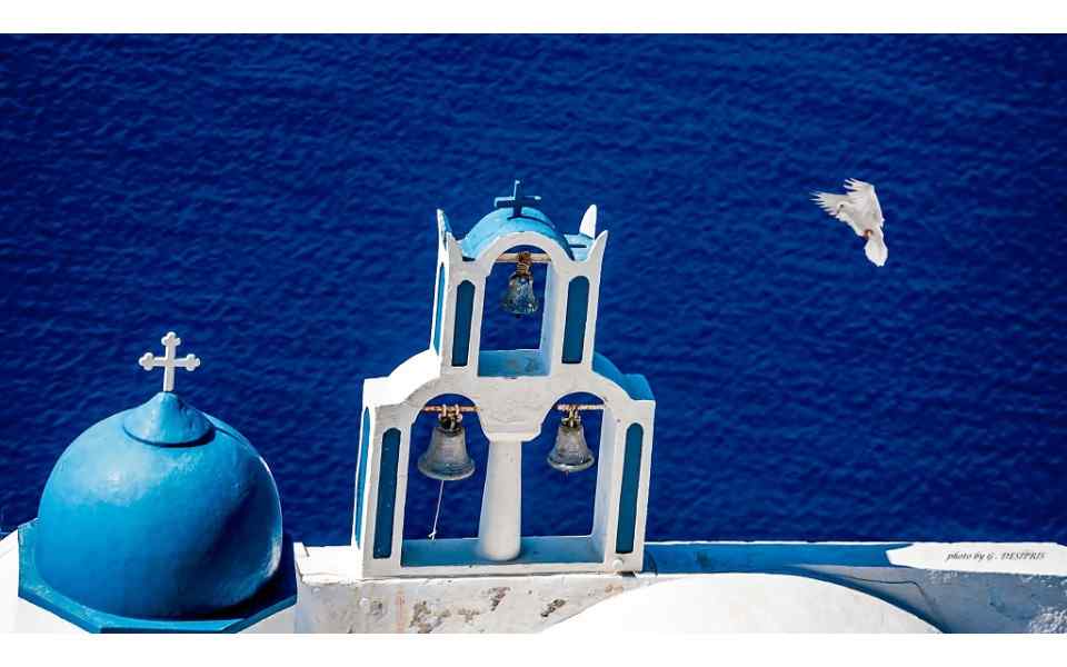 Heraklion to Santorini: Day trip to Santorini by Boat