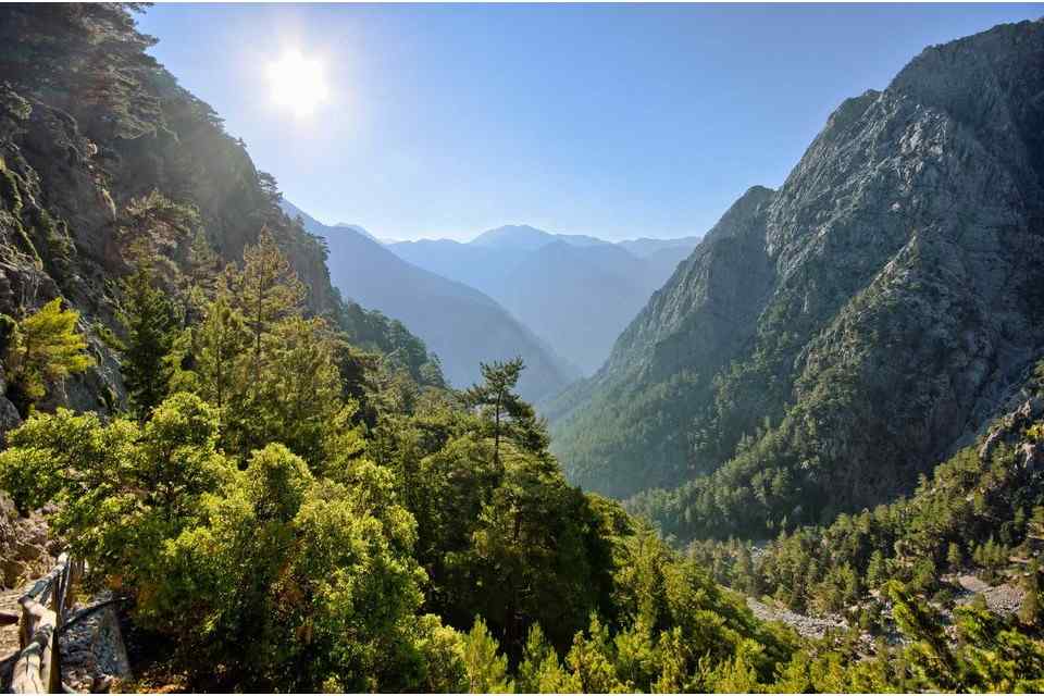 Samaria Gorge Hike: Full-day Samaria Gorge Hiking Tour from Chania