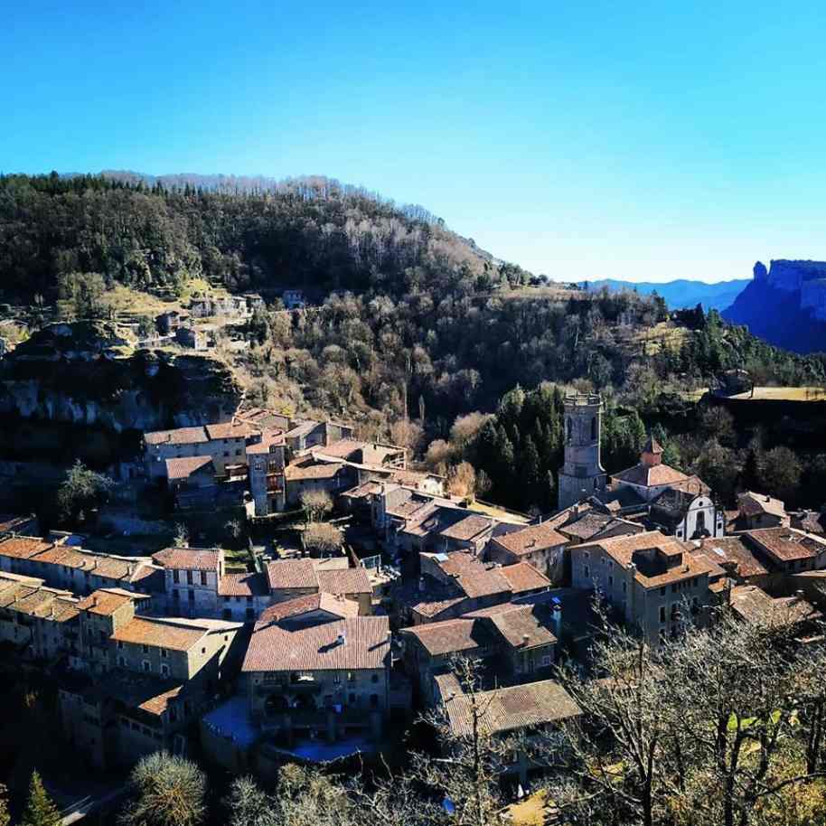 Catalonia Hiking: Full-day Catalonia Hiking Tour & Rupit Medieval Town