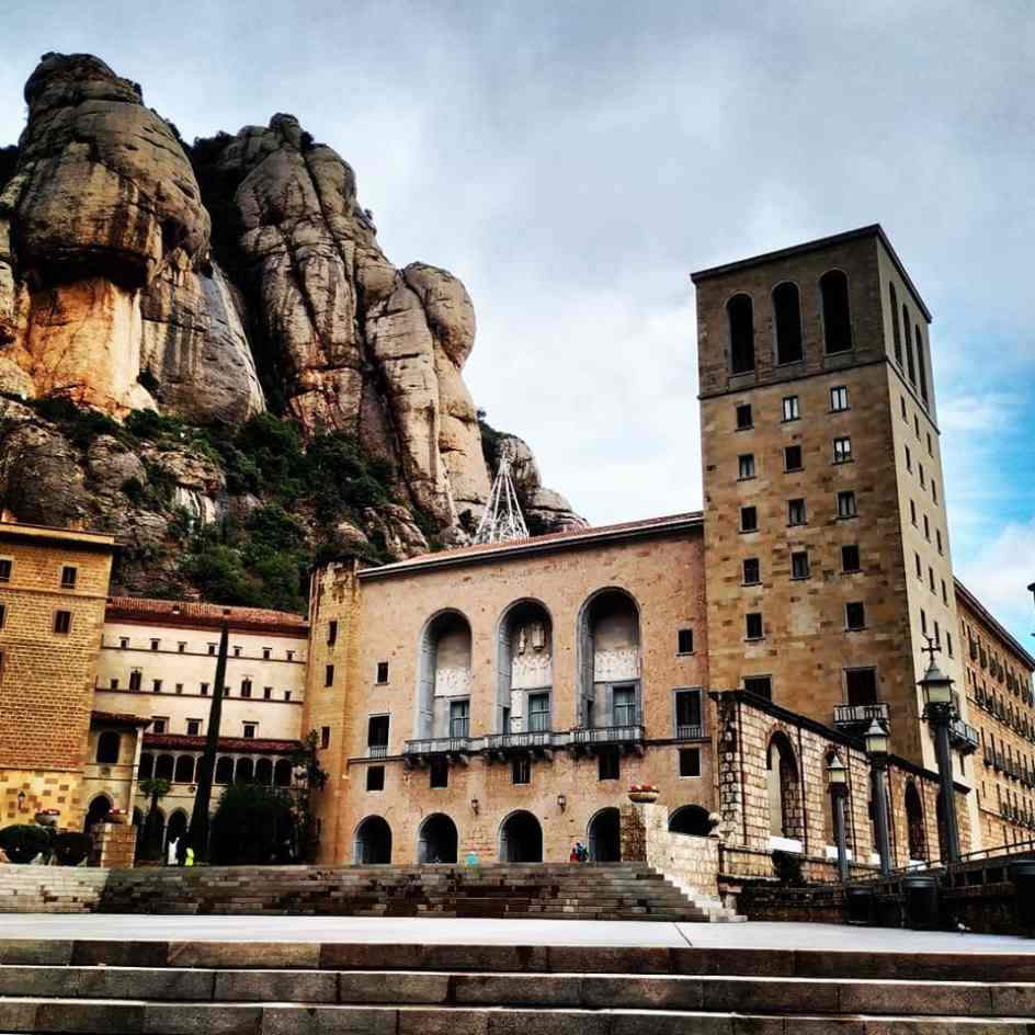 Montserrat Hiking: 6-hour Montserrat Hiking & Monastery Tour from Barcelona