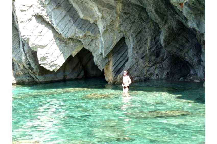 Lefkada Kayaking: 4-hour Blue Caves Kayaking Tour from Mikros Gialos