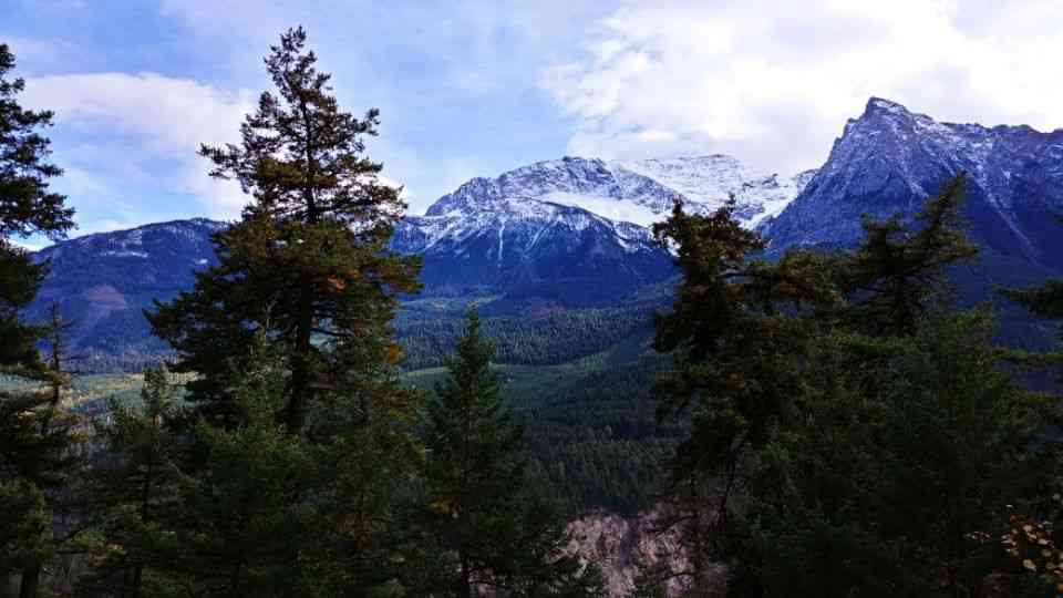 Vancouver to Whistler Adventure: 2-Day Canadian Highlands Private Adventure Tour