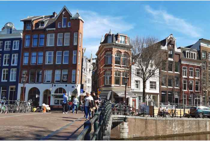 Amsterdam Culinary Tour: 2.5-hour Self-Guided Nine Streets Culinary Adventure