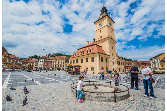 Transylvania Day Trip: Bran Castle, Peles Castle & Brasov Private Day Trip from Bucharest 