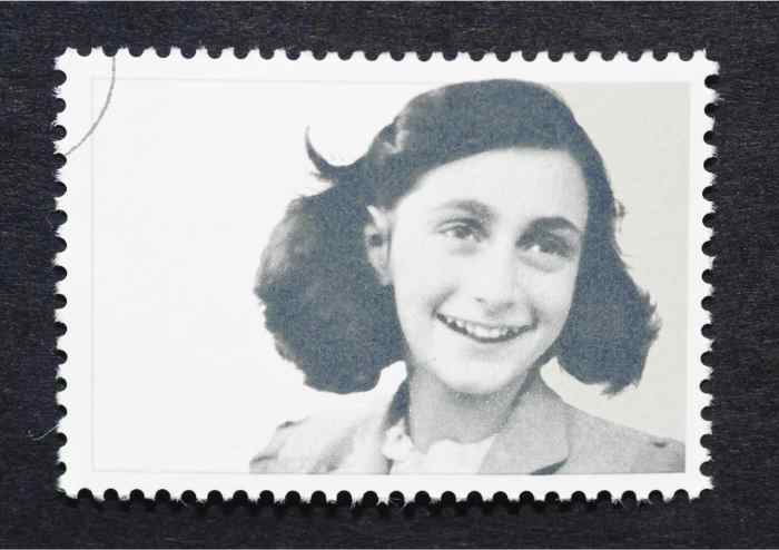 Anne Frank Walking Tour: The Touching Story of Anne Frank 2-hour Walking Tour