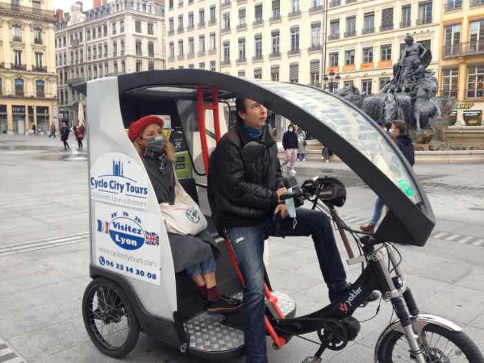 Lyon Tour: 2-hour Guided Pedicab Lyon Tour