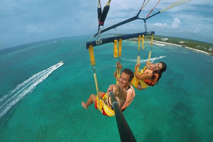 Playa Del Carmen Parasailing: 3-hour Playa Del Carmen Parasailing with Transfers Included