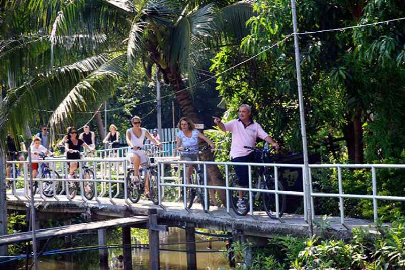 Bangkok Bike Tours: 4-hour Bangkok Sightseeing Bike Tour