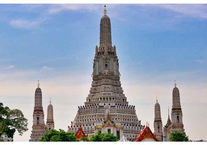 Bangkok Temples Tour: Wat Pho, Wat Arun and Wat Hong Rattanaram Private Tour  