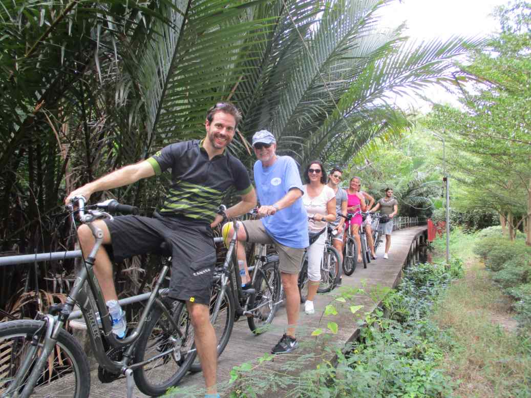 Bangkok Biking: 5-hour Bangkok Bike Tour