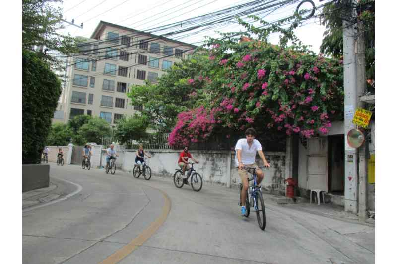 Bangkok Bike Tours: 4-hour Bangkok Sightseeing Bike Tour