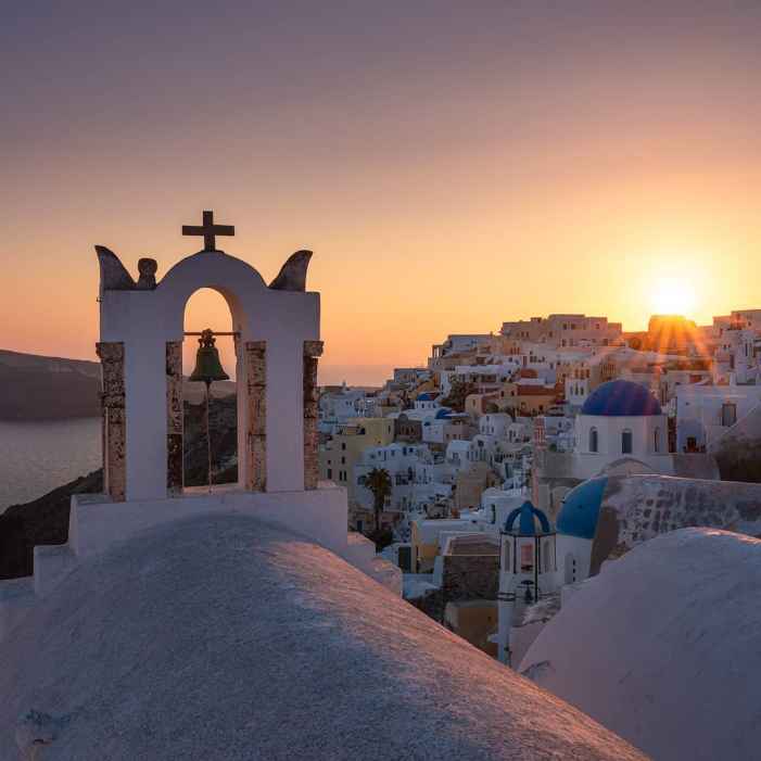 Santorini Virtual Tour: 1-hour Live Santorini Sunset Walking Tour