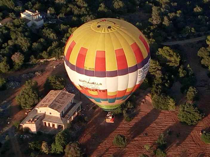 Mallorca Hot Air Ballon Ride: 60-minute Hot Air Balloon Ride above Mallorca