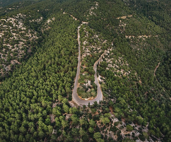 Athens Private Jeep Tour: Athens Private Jeep Tour to Loutraki Lake, Corinth, and Geraneia Mountain