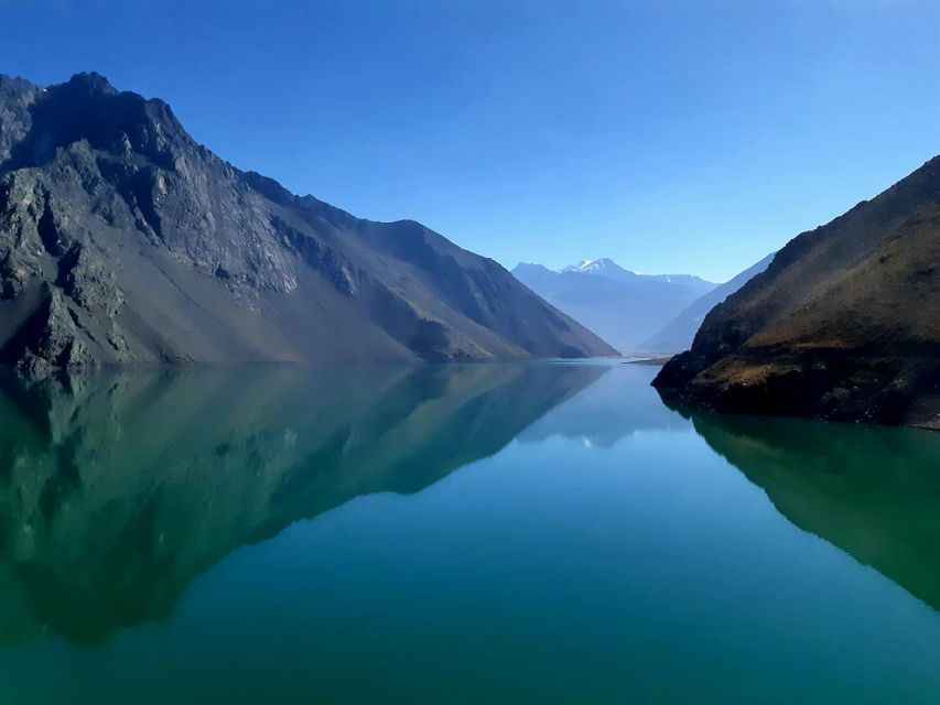 Full day Embalse el Yeso & Termas de Colina Day Trip with picnic