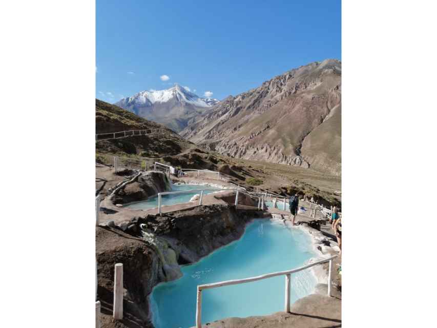 Full day Embalse el Yeso & Termas de Colina Day Trip with picnic