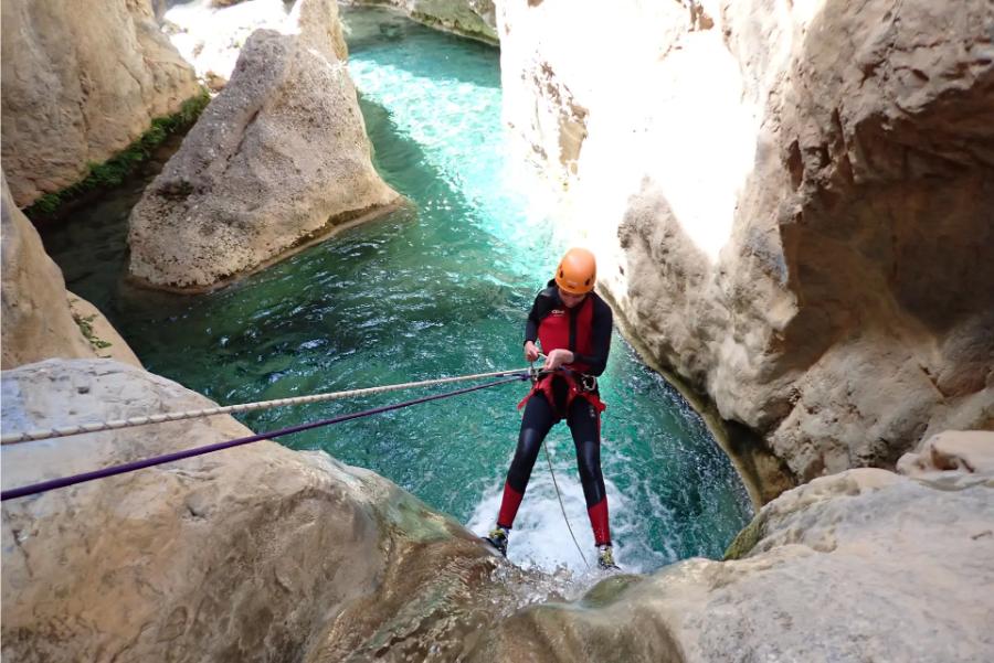 Rio Verde Canyoning: 4-hour Rio Verde Canyoning Adventure in Sierra de Almijara