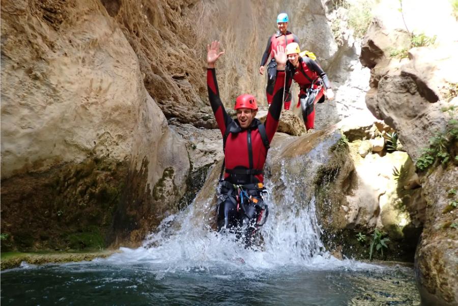 Rio Verde Canyoning: 4-hour Rio Verde Canyoning Adventure in Sierra de Almijara