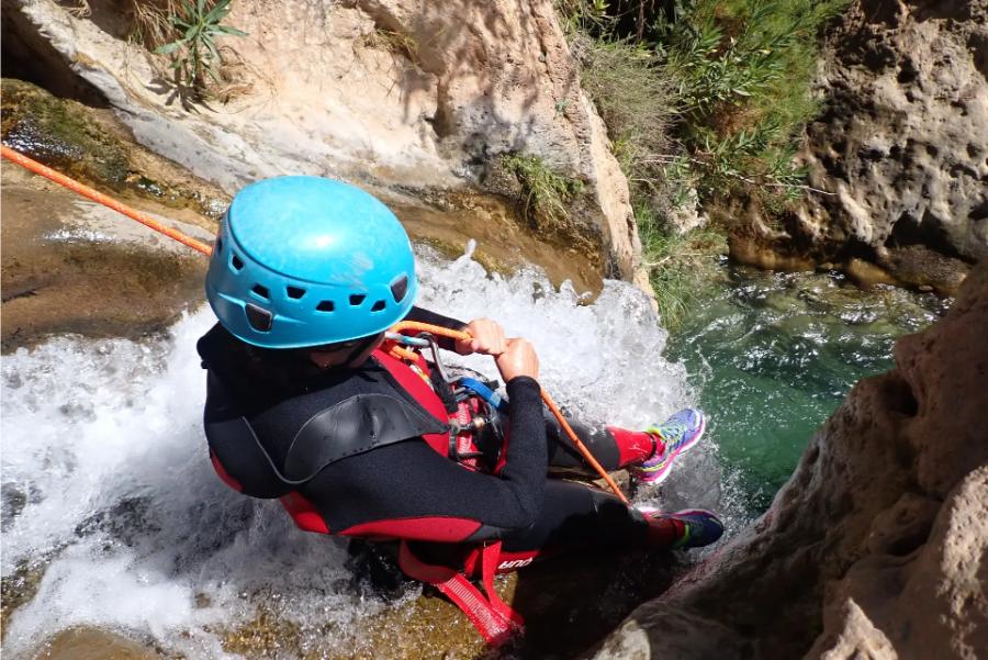 Rio Verde Canyoning: 4-hour Rio Verde Canyoning Adventure in Sierra de Almijara