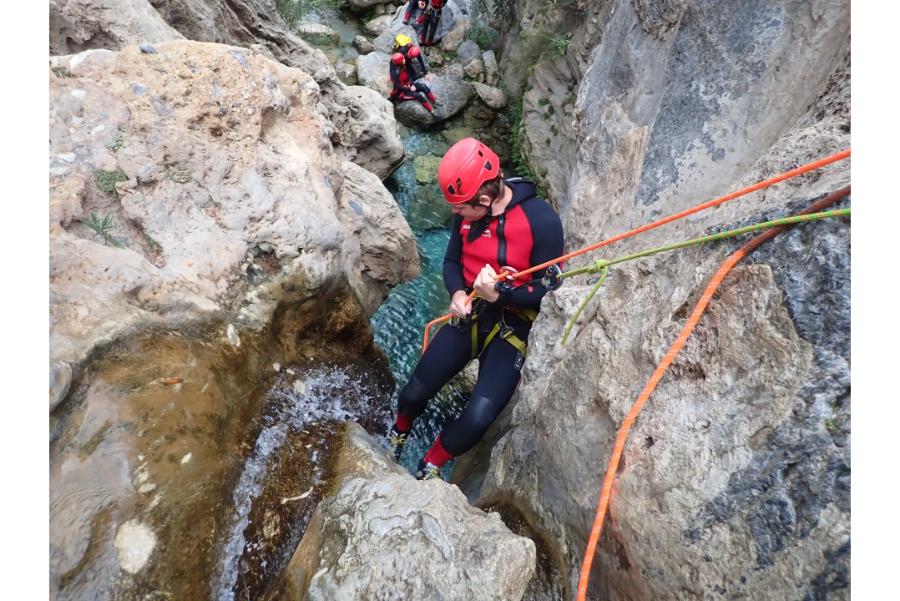 Rio Verde Canyoning: 4-hour Rio Verde Canyoning Adventure in Sierra de Almijara