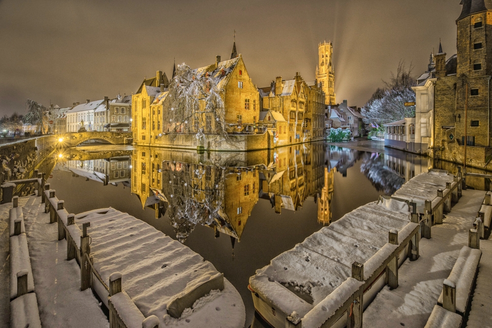 Belgium - Shades of Brugge Private Night Tour