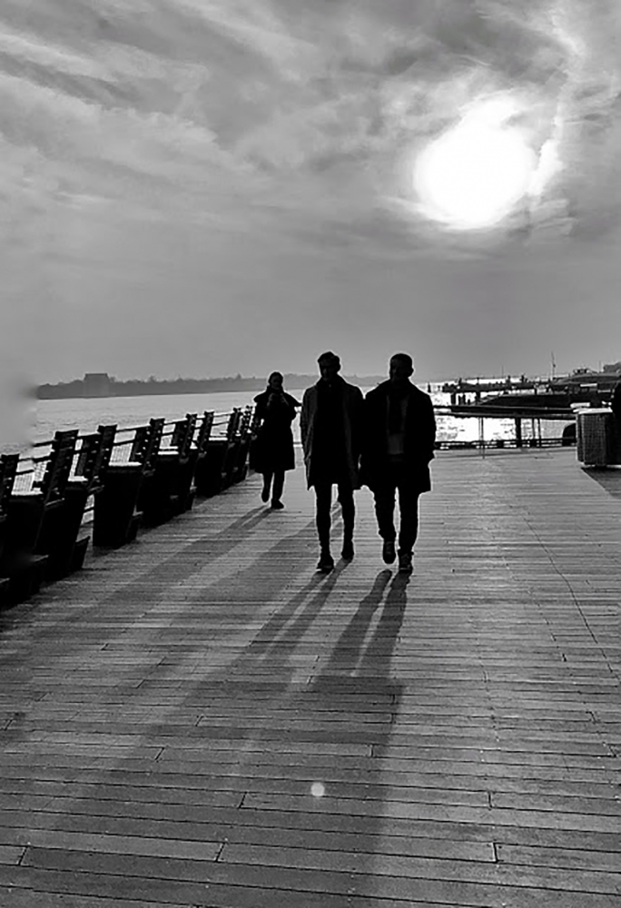 USA - New York; watch the sunset at Hudson river park 