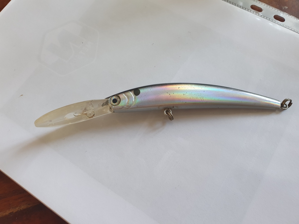 Yo-Zuri Crystal minnow deep diver F 130